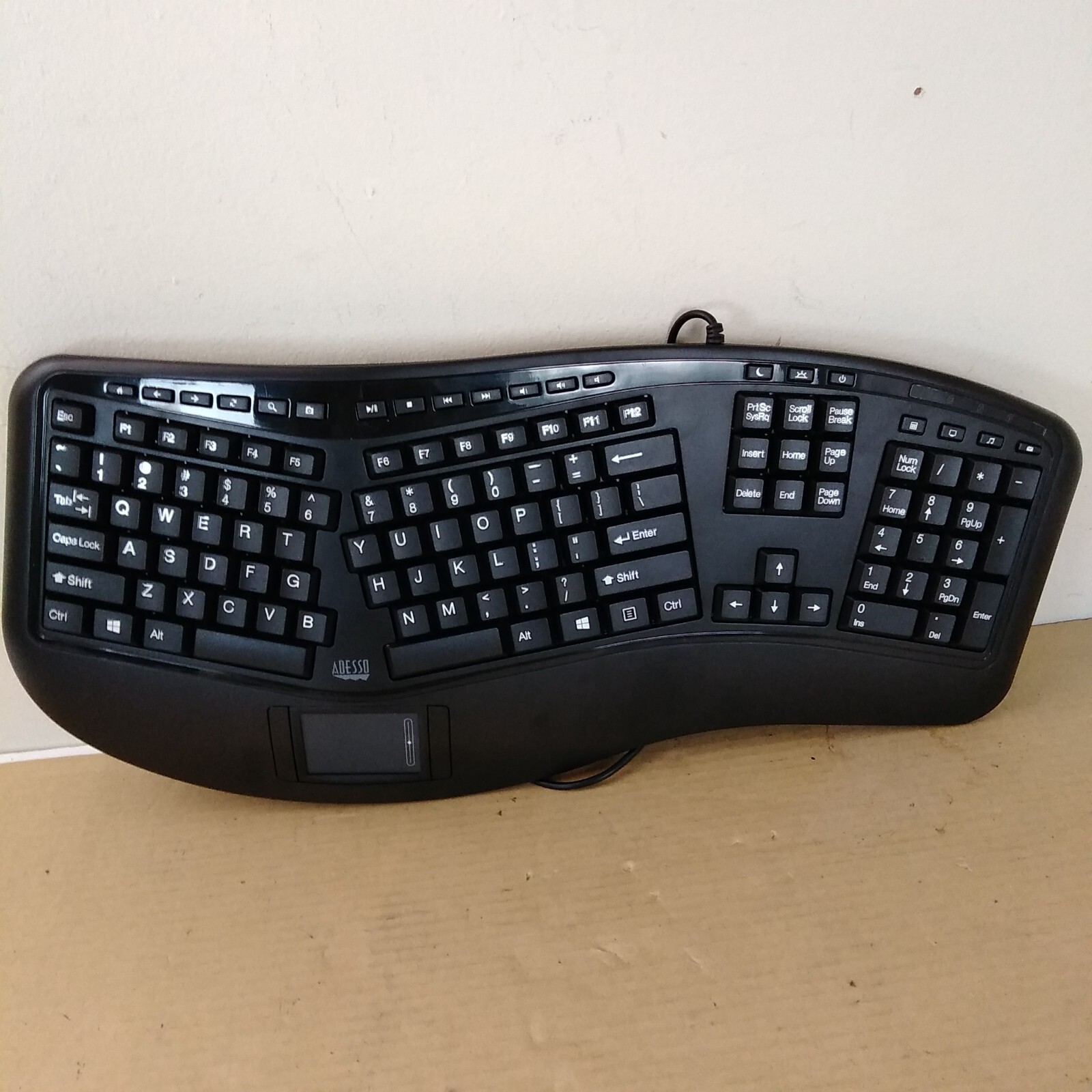 Adesso AKB 450UB Tru-Form Ergonomic Touchpad Keyboard - Black