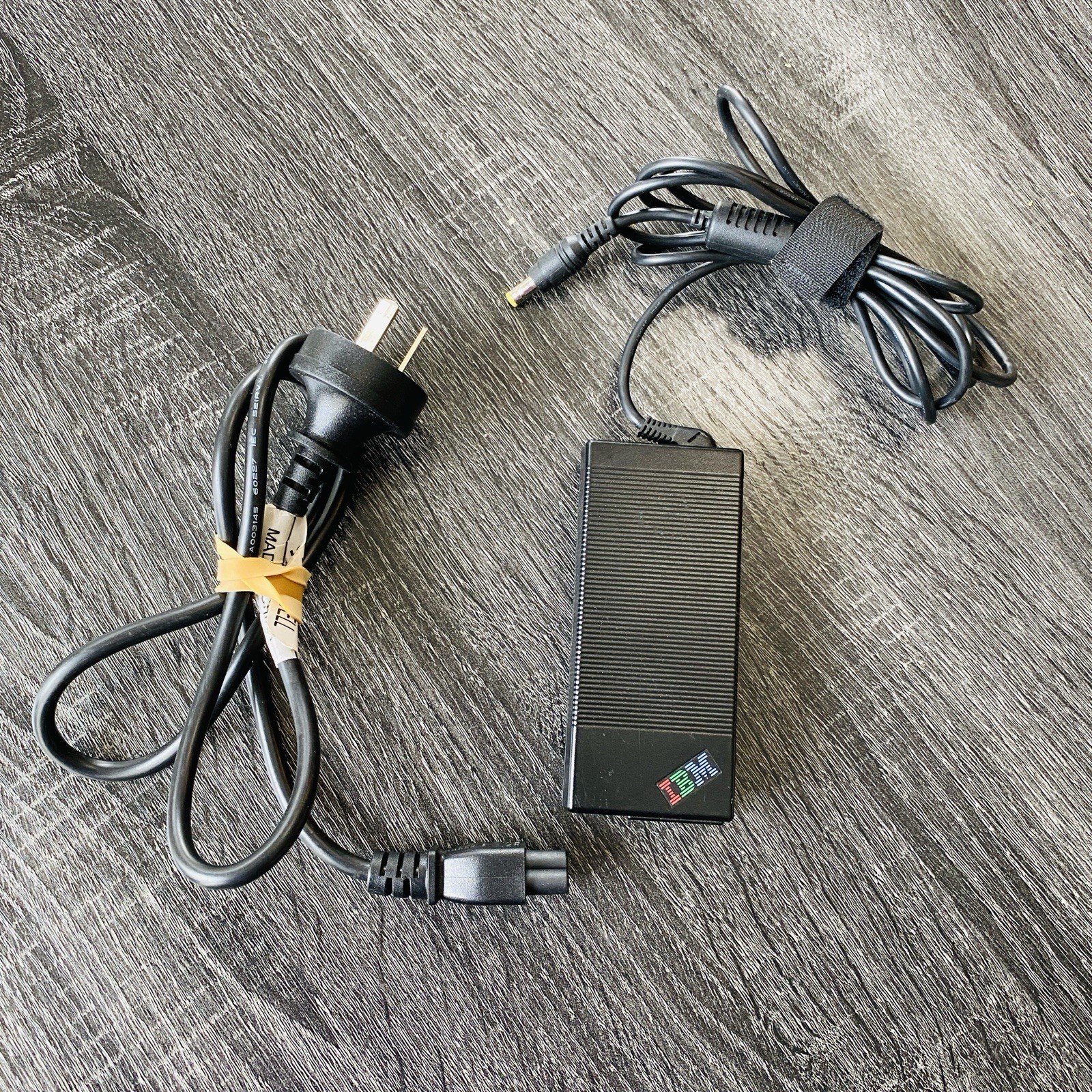 IBM 92P1018 Power Supply AC Adapter 16-Volt 4.5-Amp for Lenovo ThinkPad Laptops