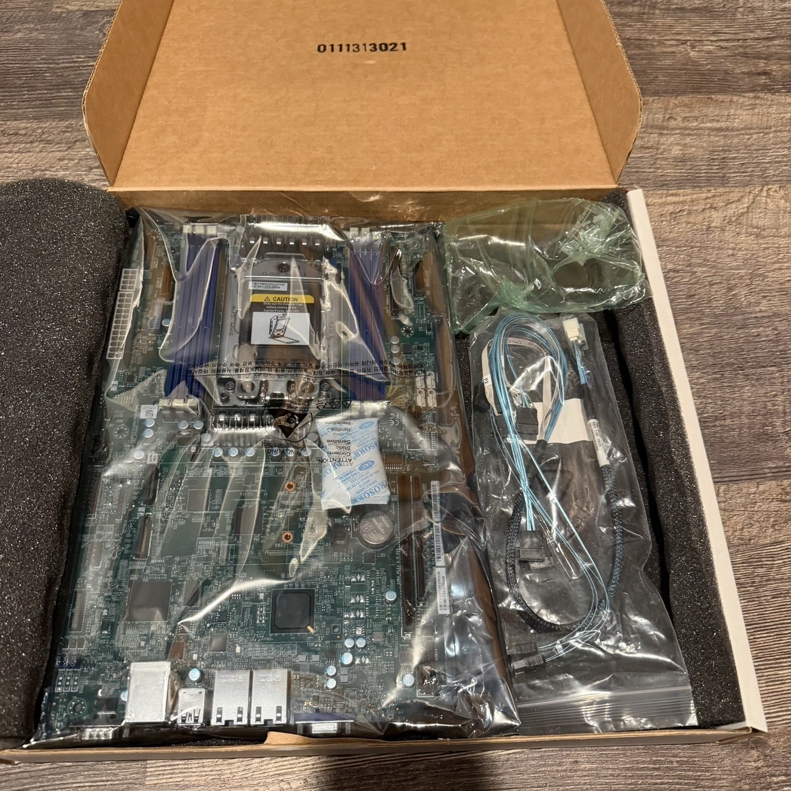 Supermicro H13SVW-N-B WIO Motherboard AMD EPYC 8004 DDR5 ECC RDIMM Qwen 3.8 AI