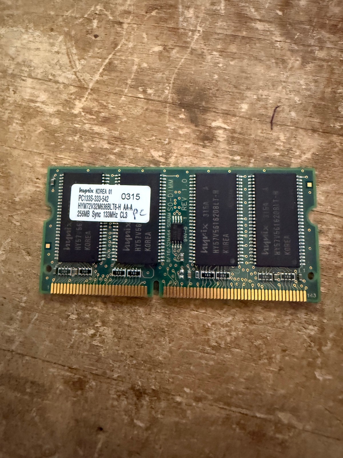 NOS Hynix 128MB Sync PC133U-333-542 HYM72V32M636blt6-H AA-A 133 MHz 