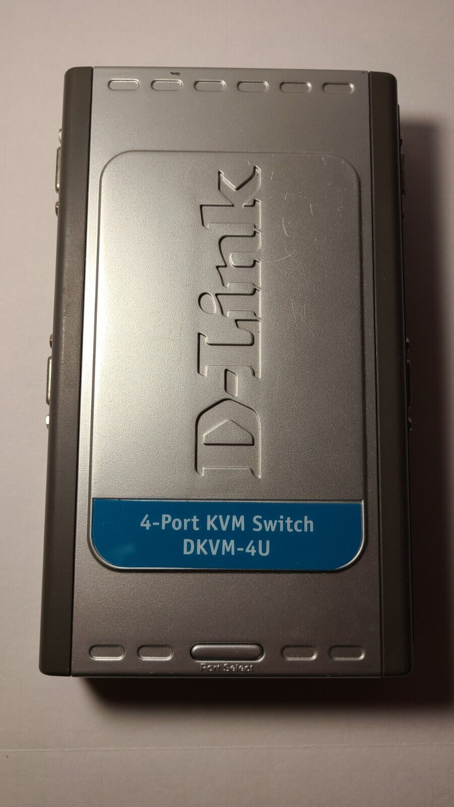  D-LINK DKVM-4U 4 Port USB KVM Switch - Used, Tested, EC 