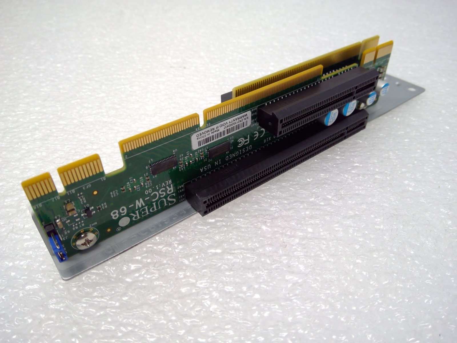 Supermicro RSC-W-68/RSC-R1UW-E8R 1U WIO & PCI-Express x8 Riser Cards