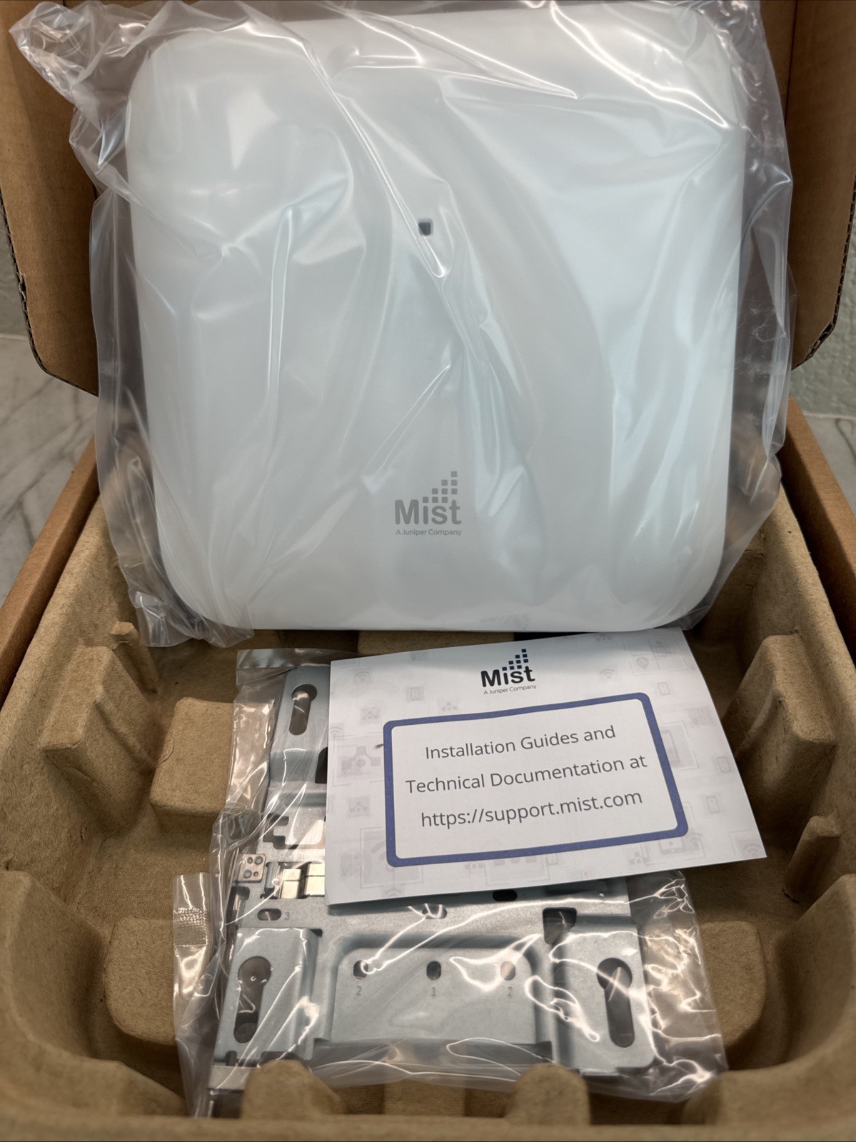 MIST SYSTEMS by Juniper Wireless Access Point 802.11ax BLE Array AP AP43-US