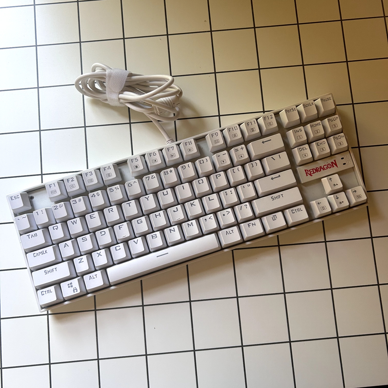 RED DRAGON KUMARA RGB white 70% mechanical gaming keyboard K552-WR 