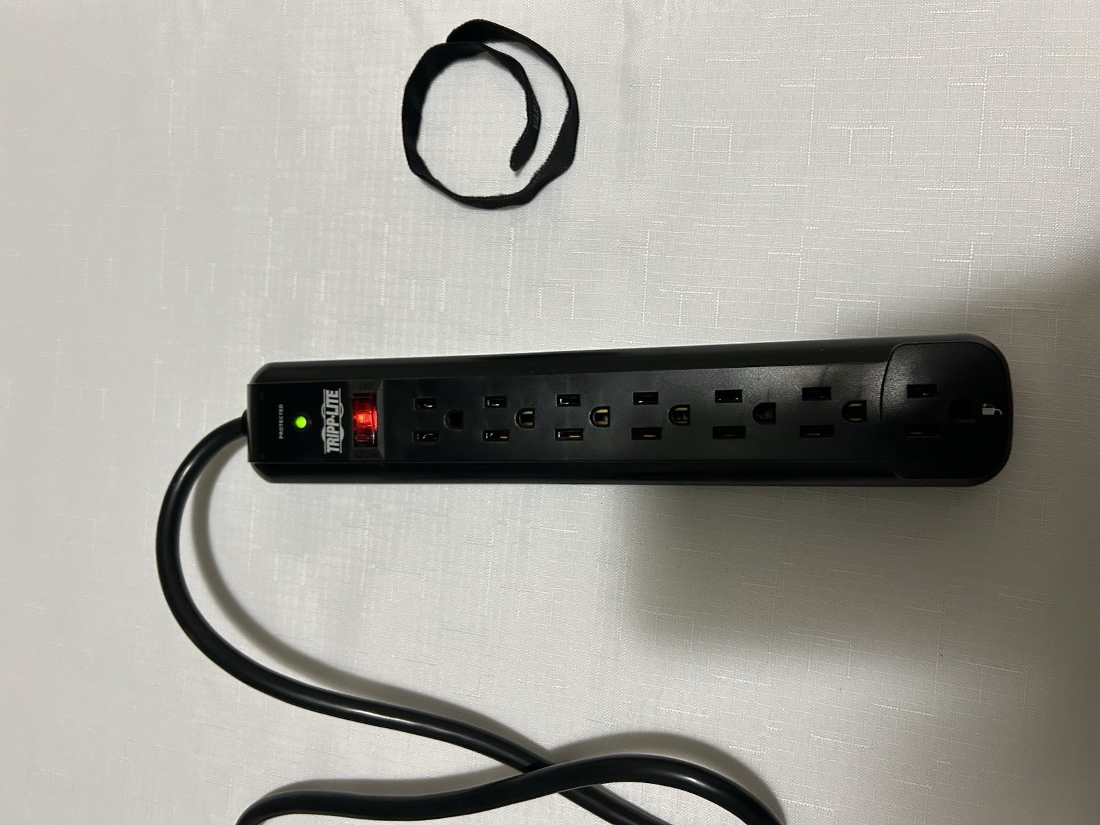 Tripp Lite PS712B 7 Outlet Home & Office Power Strip, 12ft Cord New w/o Tag