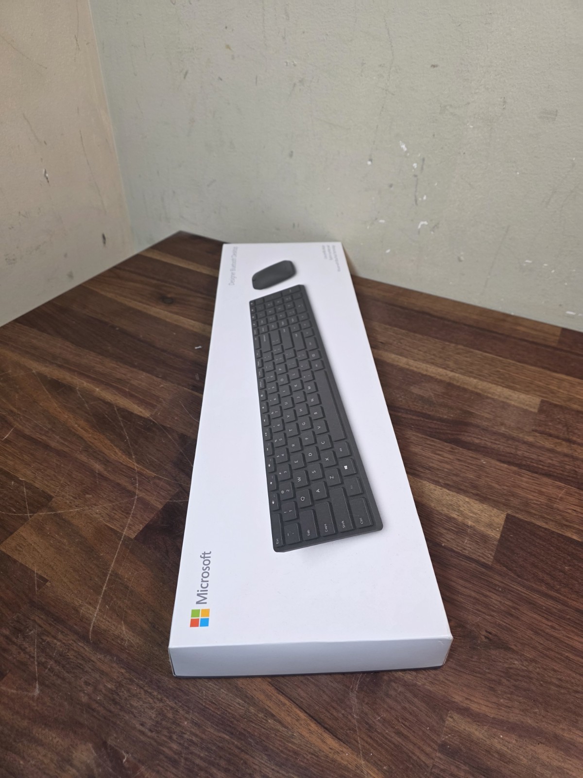 Microsoft Designer Wireless Bluetooth Keyboard 1678 and Mouse 1679