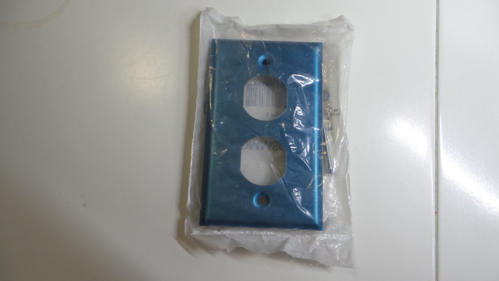 Commscope Part # 7600043000 IRI2SP 2-PORT 1 GANG SS FACEPLATE LOT OF (11)