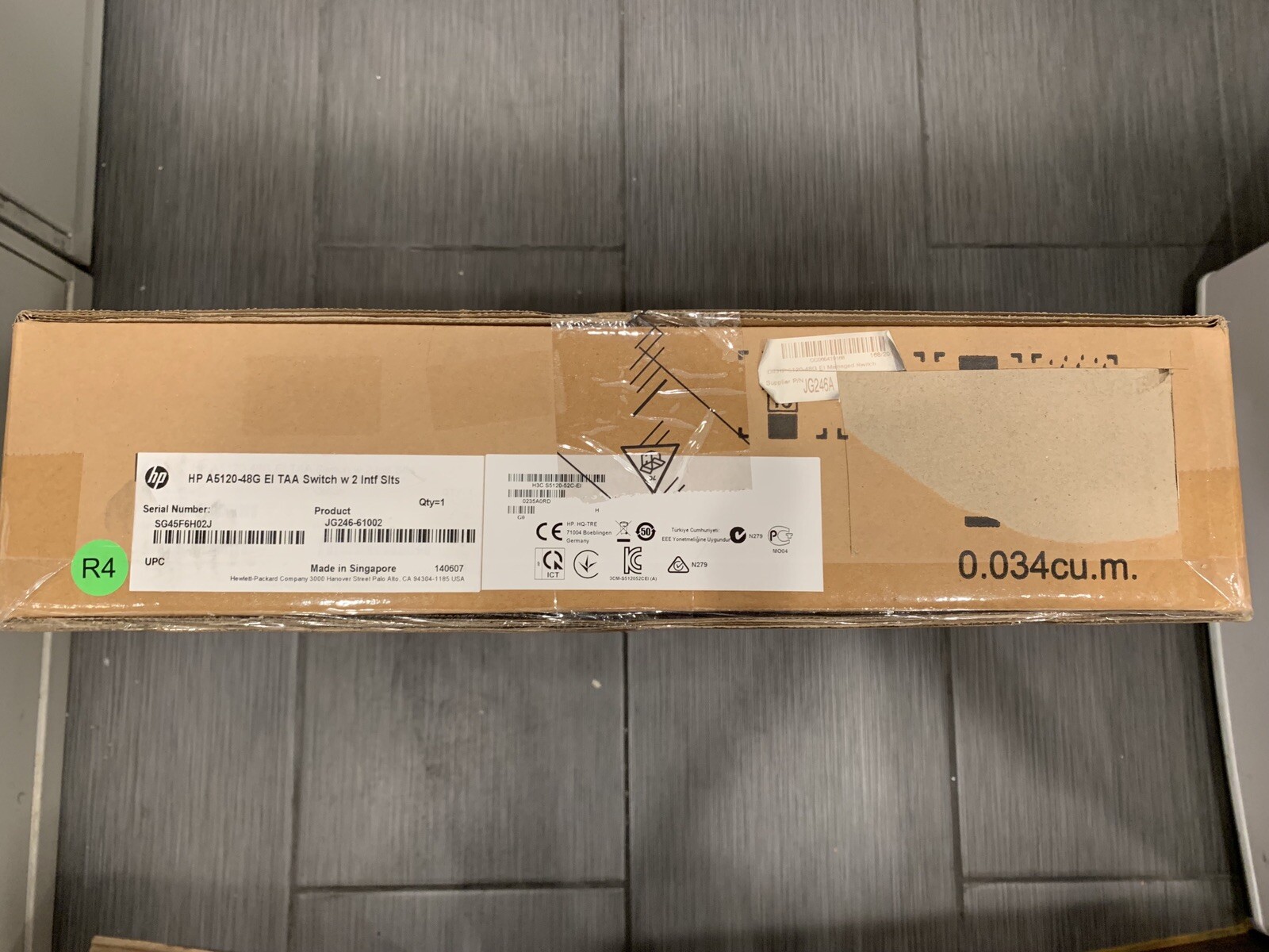 HP A5120-48G EI 48-Port Gigabit Switch w/ 2 Interface Slots JG246A = (JE067A)