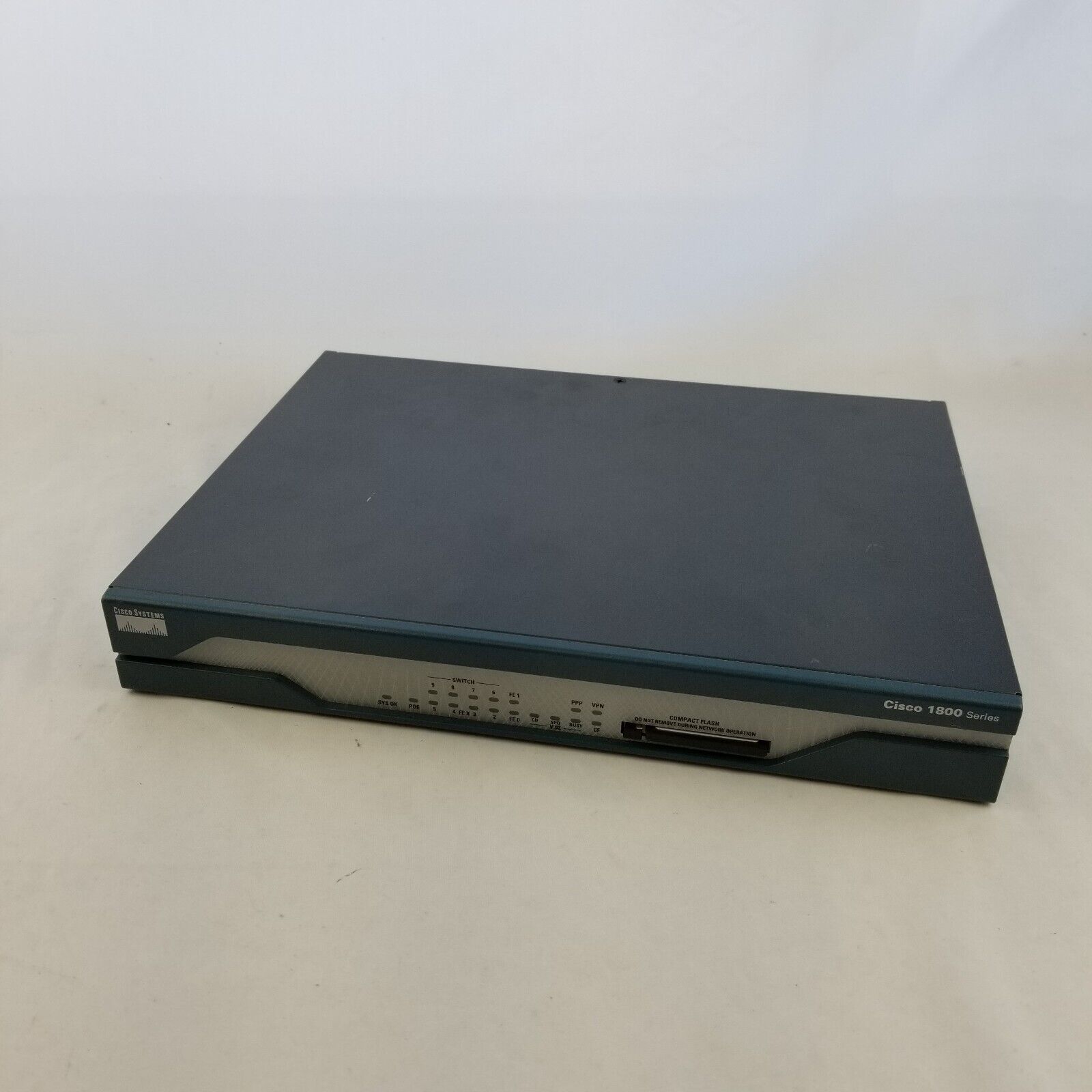 Cisco 1800 Series 1811 8-Port Integrated Services Router w/ 32MB Flash Card