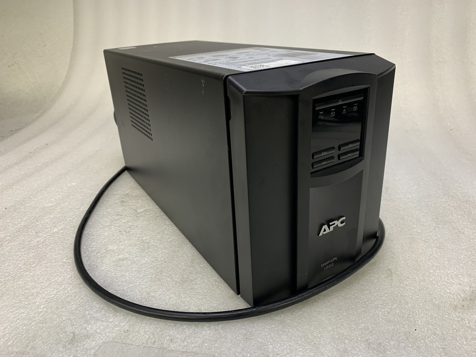 APC SMT1000C Smart-UPS 1000 w/ AP9620 Legacy Card WORKING NO BATT