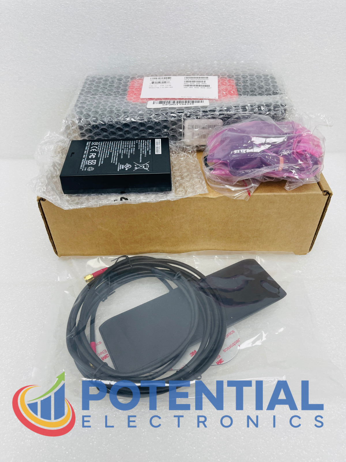 Cradlepoint E110-C4D Router & Battery-Comcast Business E100/110-CP2 S5A036A