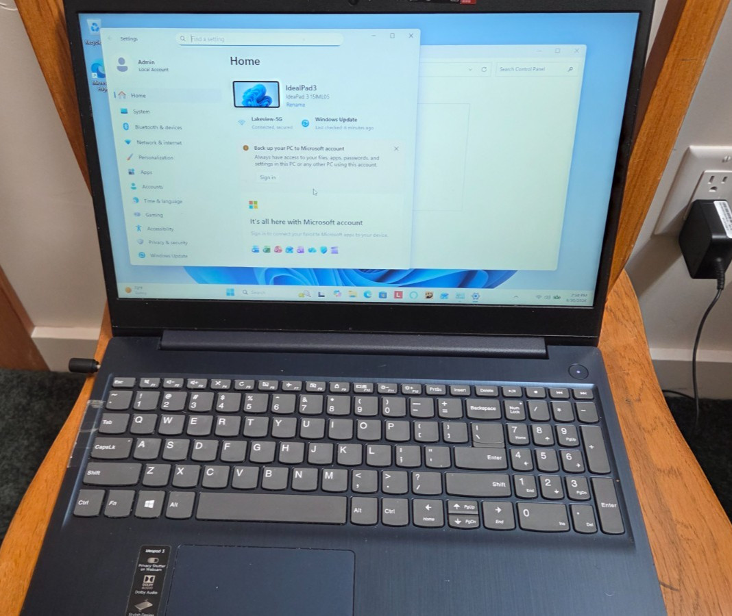 Lenovo IdeaPad 3 15ITL05 15.6" Touch, (256GB SSD,  Intel Core i3, 8GB - USED