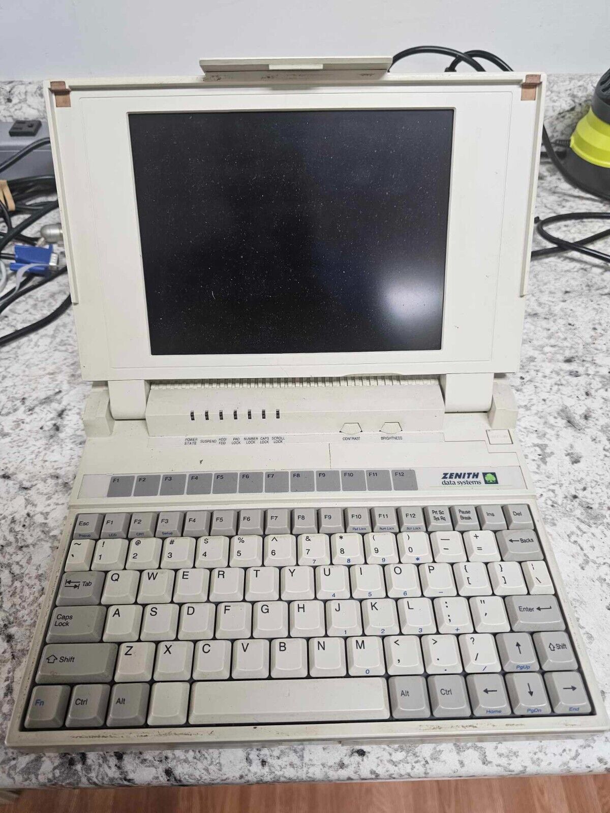 VINTAGE Retro Clean Zenith MasterSport 386SX Portable Laptop Computer