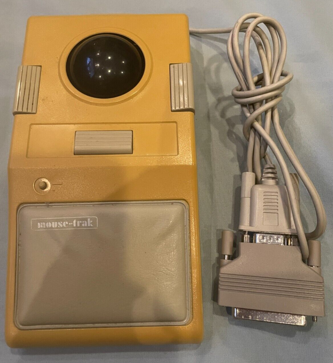 ITAC Systems MOUSE-TRAK M5 - Industrial Desktop Trackball 9-Pin w/25-Pin Adapter