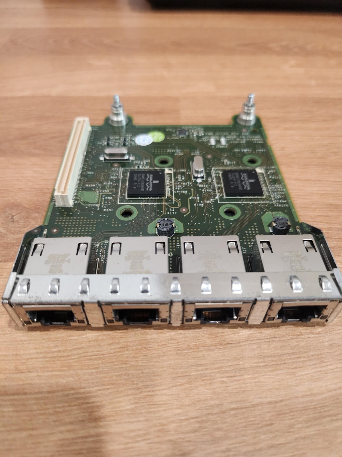 Dell Broadcom 0FM487 FM487 5720 Quad Port 1GbE Base-T Network Daughter Card