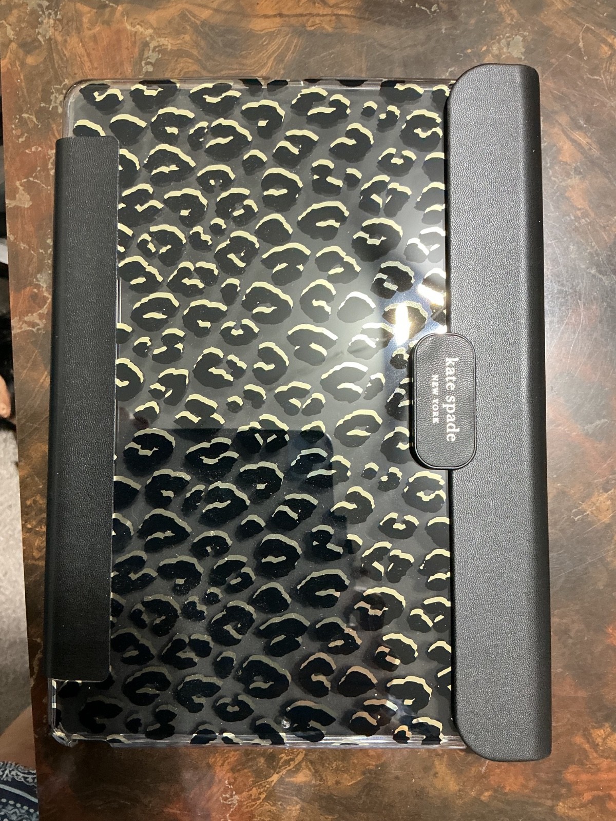 Kate Spade NY Folio iPad 10.2" (7th, 8th,9th Gen) Clear leopard&Blck leather trm