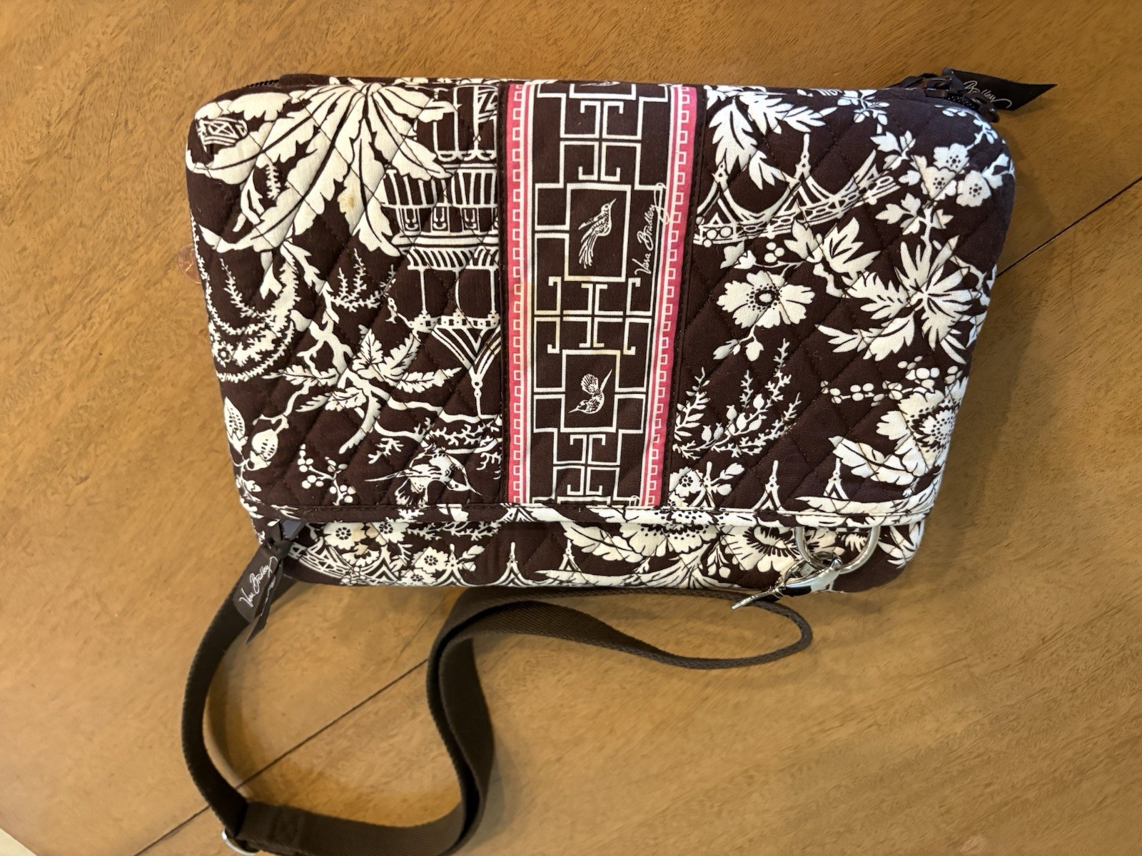 Vera Bradley Hard Shell Case Kindle iPad Tablet Work Station Crossbody Quilted