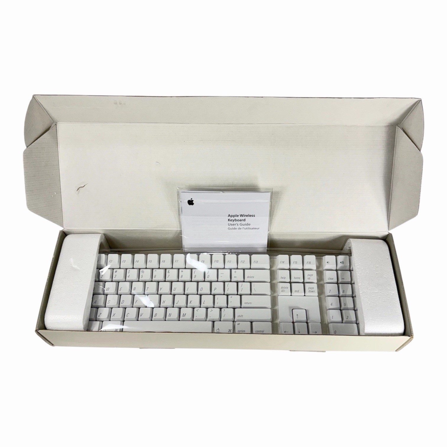 Apple Wireless Keyboard (A1016 - M9270LL/A) Bluetooth Full-Size QWERTY - NEW