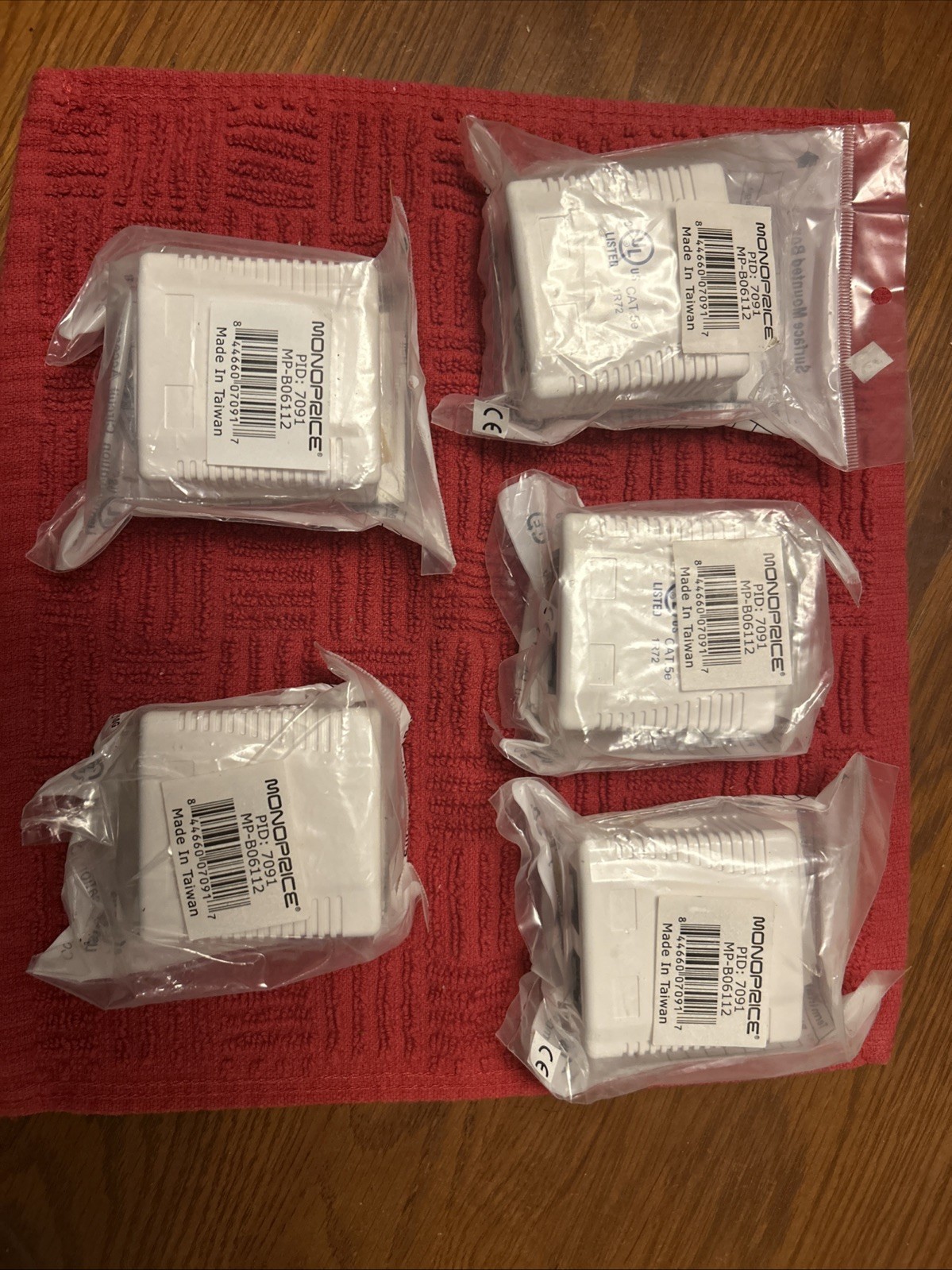 (5) MONOPRICE 7091 Surface Mount Box,Cat6, 2Port , White  MP-B06212