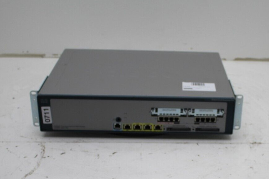 Cisco UC560 Unified Communications Router UC560-FX0-K9 V01