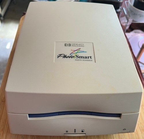 HP HP C5100A PhotoSmart Hewlett Packard Photo Scanner. Untested.