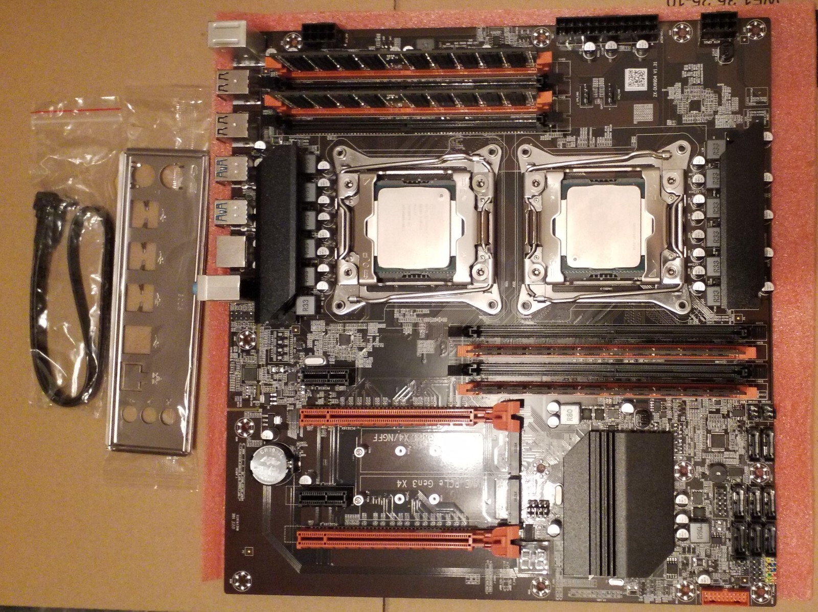 Dual S 2011-3 X99 + 0GB DDR4 RAM + 2 x 2680 v4