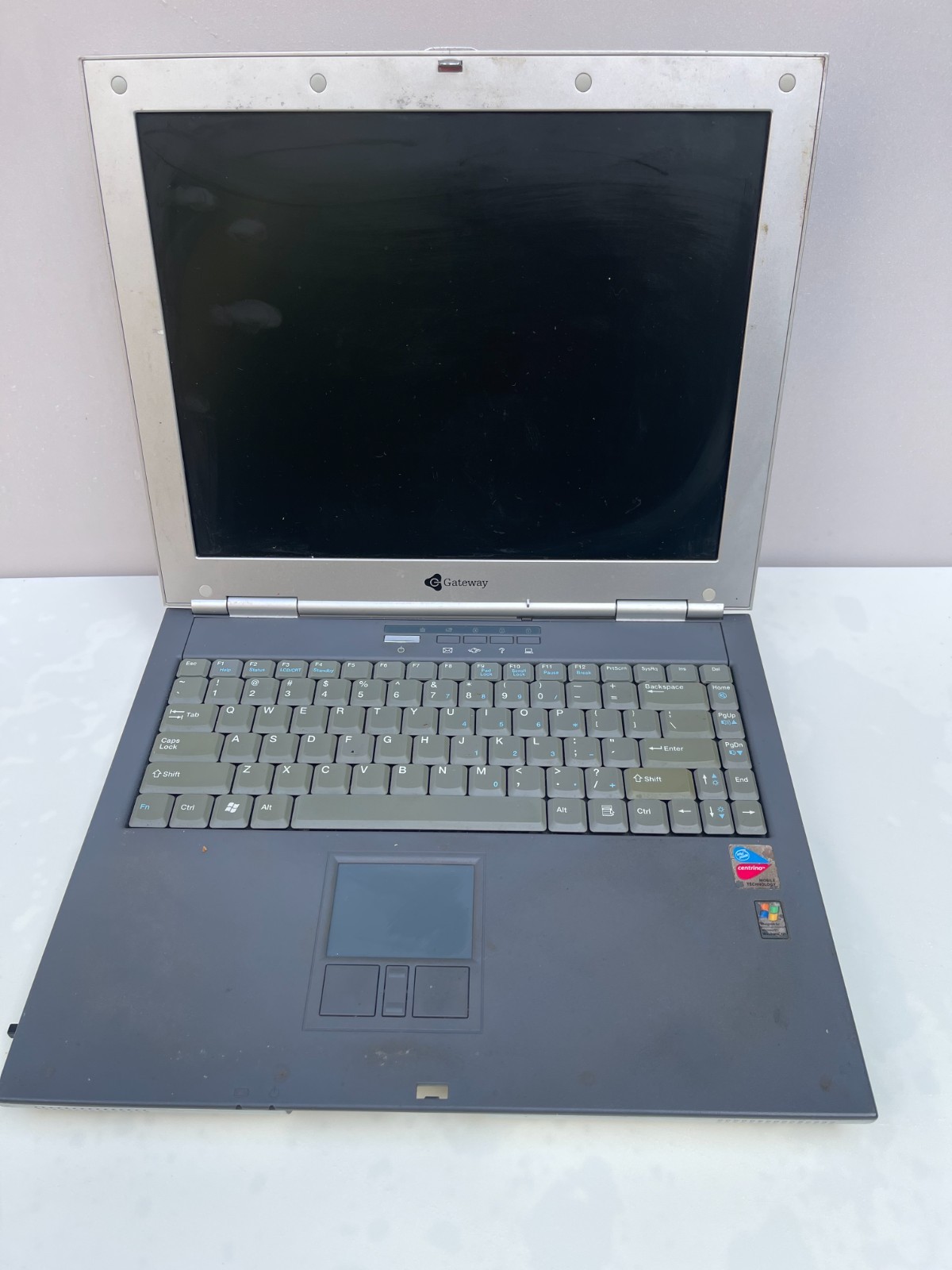 Gateway 450 ROG for scrap / parts - As is No Charger