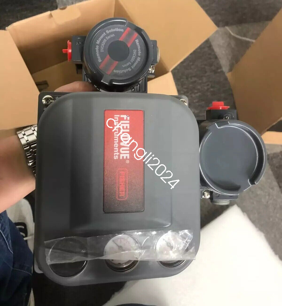 NEW FISHER DVC6215 TRANSDUCER FIELDVUE HART 4-20 MA PT-PT UPS transportation