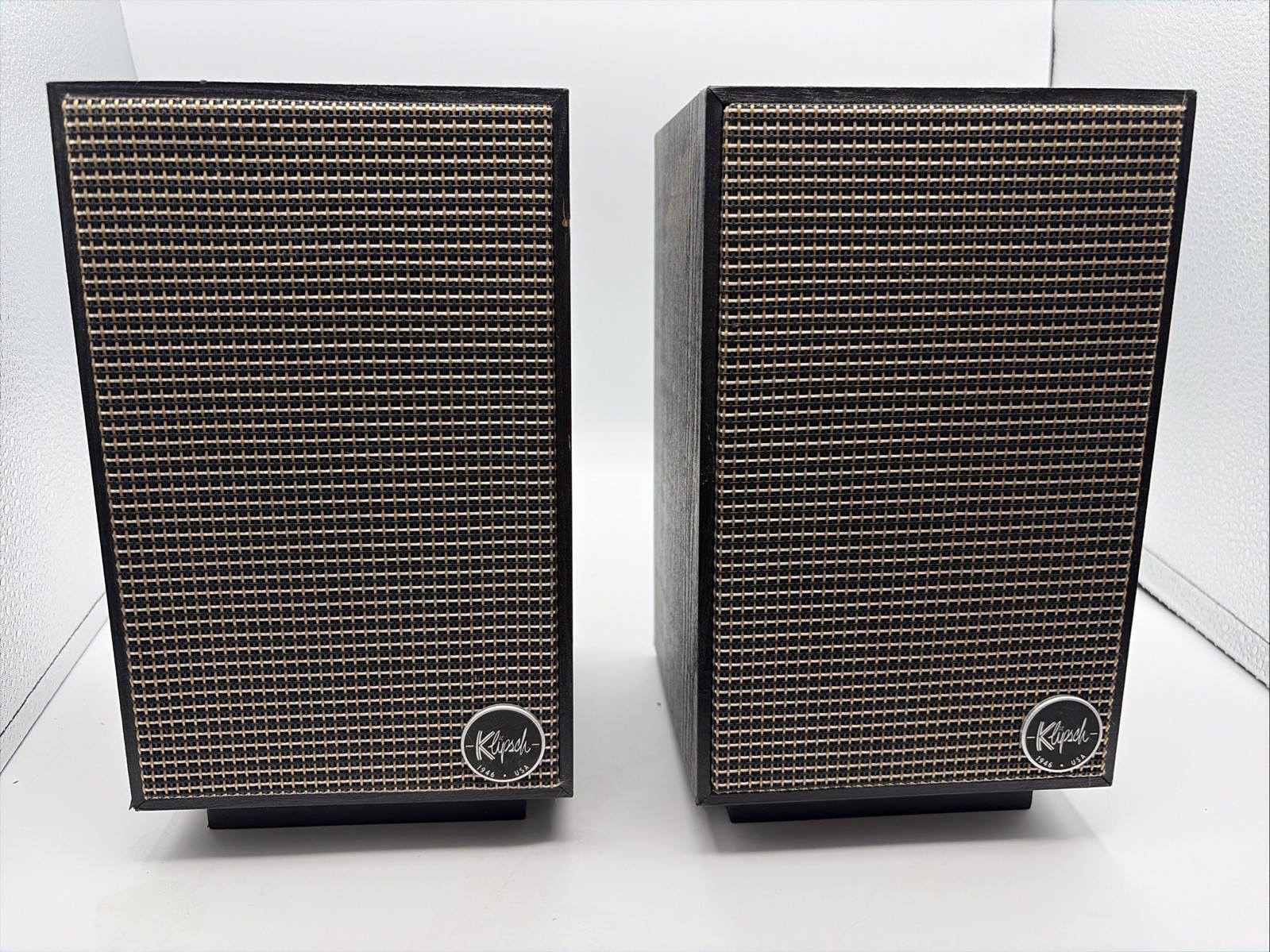 Klipsch Heritage ProMedia 2.1 Computer Speakers – Matte Black, ( no sub)
