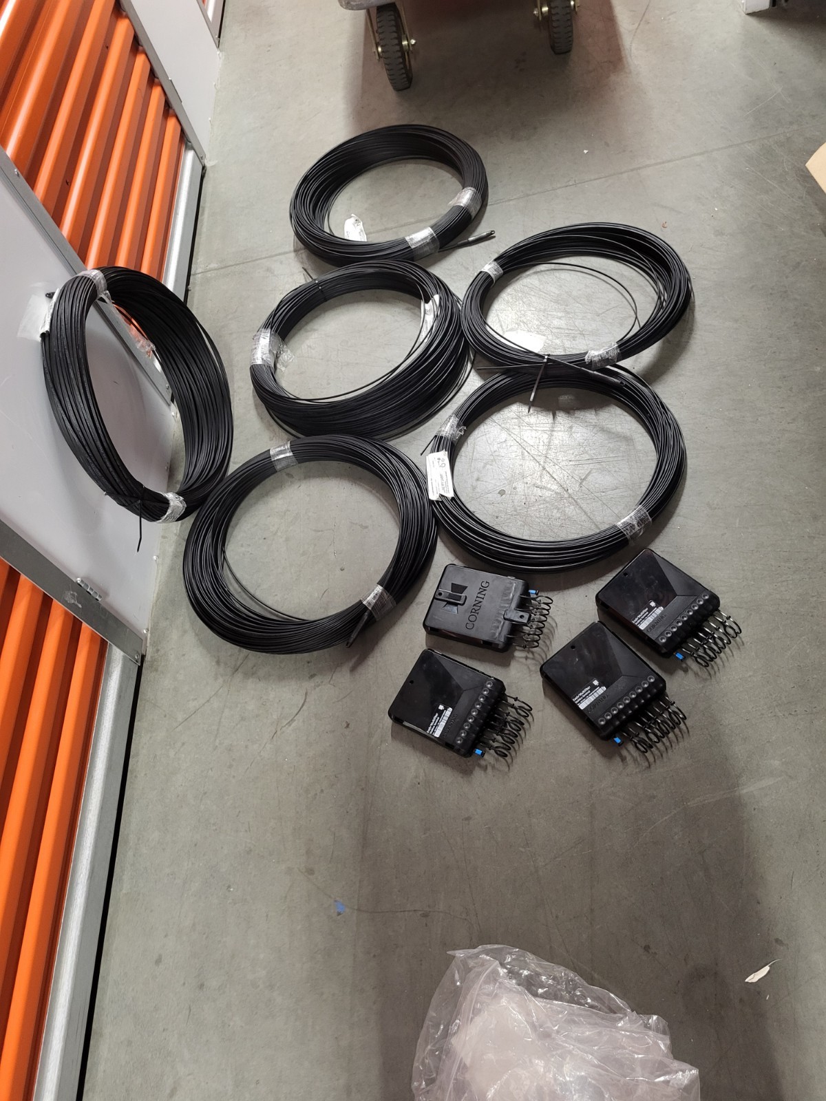 Corning Evolv Bulk Lot: (4) 8-Port Terminals & (6) ROC Drop Cables Pushlok Combo
