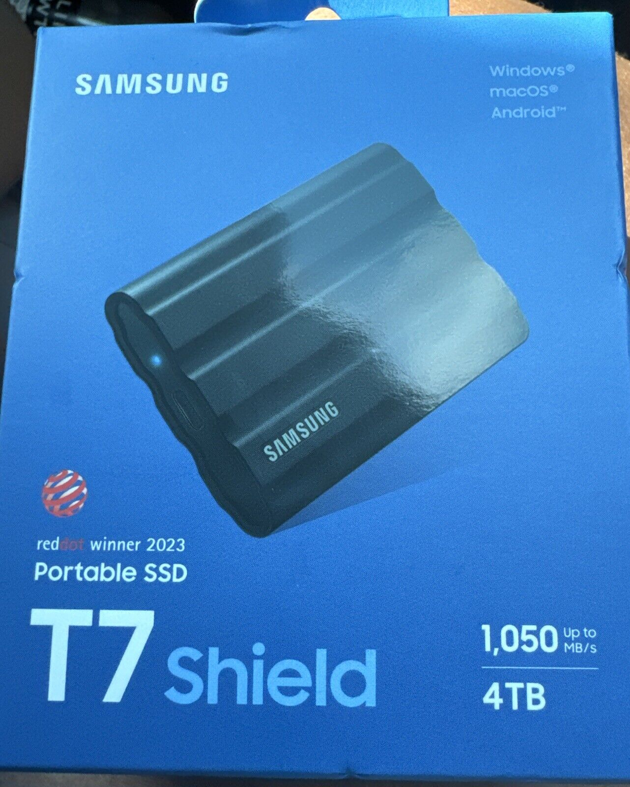 SAMSUNG T7 Shield 4TB USB 3.2 External Solid State Drive Portable SSD MU-PE4T0S