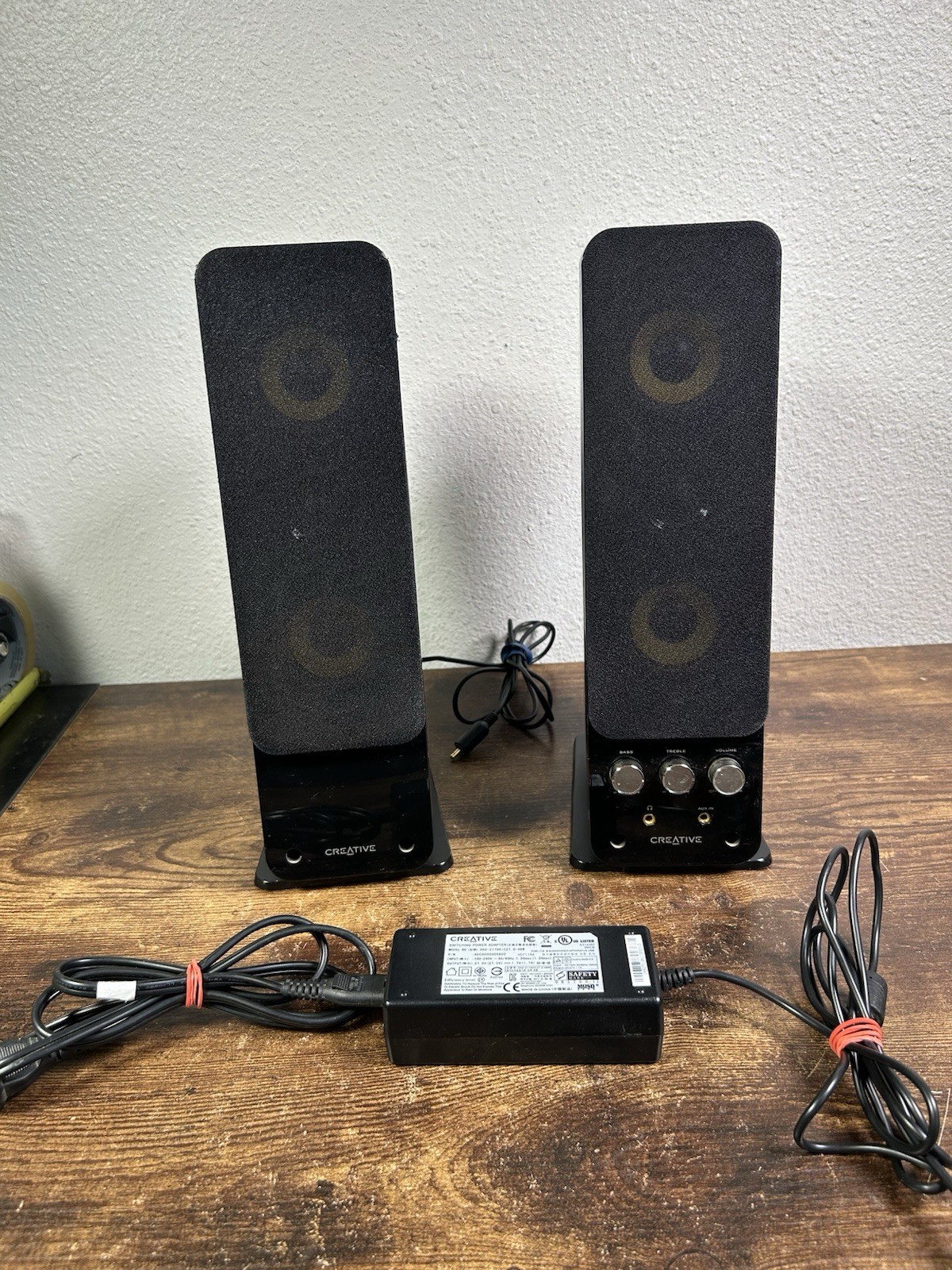 Creative GigaWorks T40 Series II 2.0 Multimedia Speaker System w/ Stands & Power