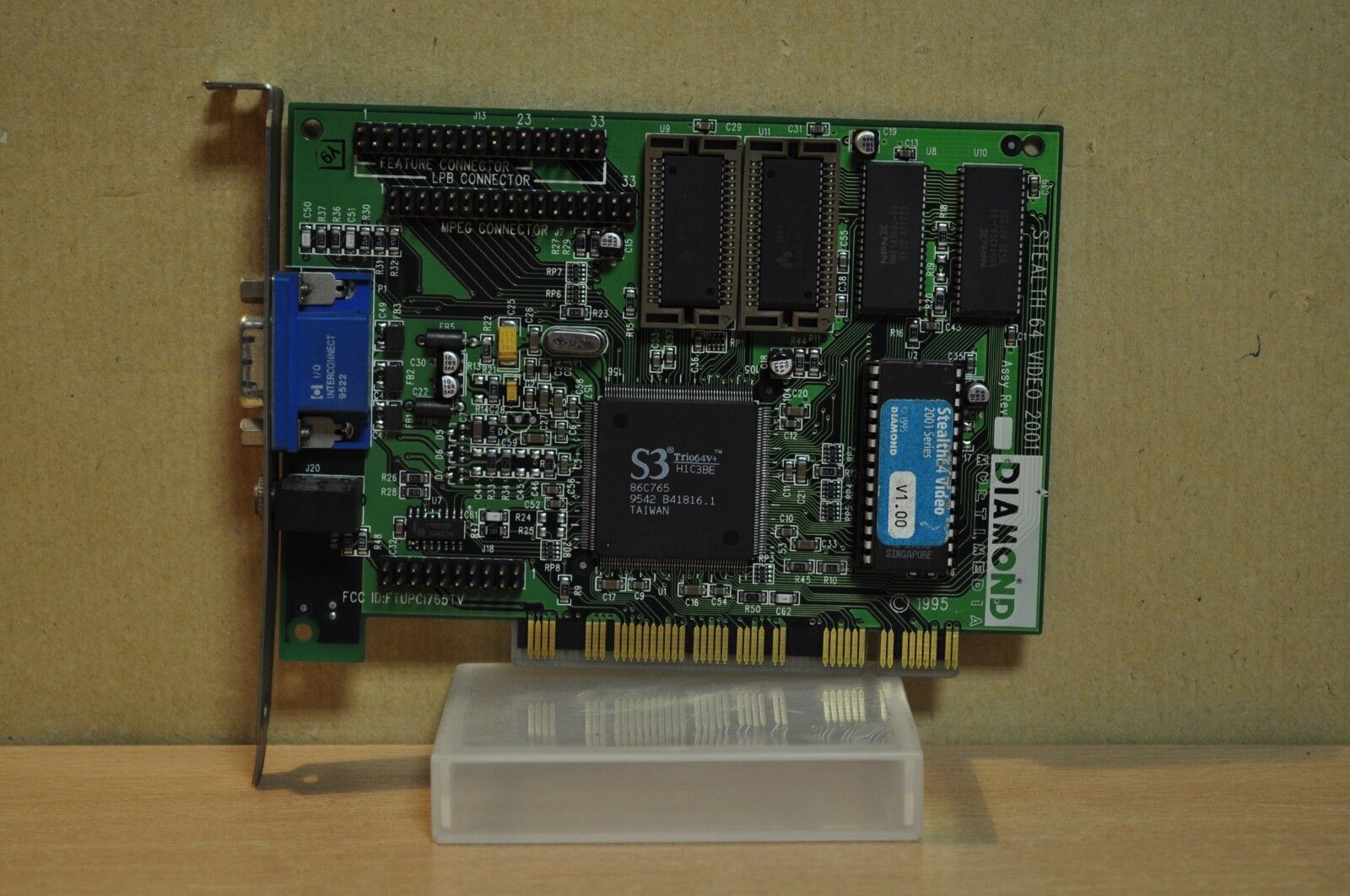 Diamond Multimedia STEALTH 64 S3 TRIO64V+ 86C765 2MB FTUPCI765TV PCI Video Card