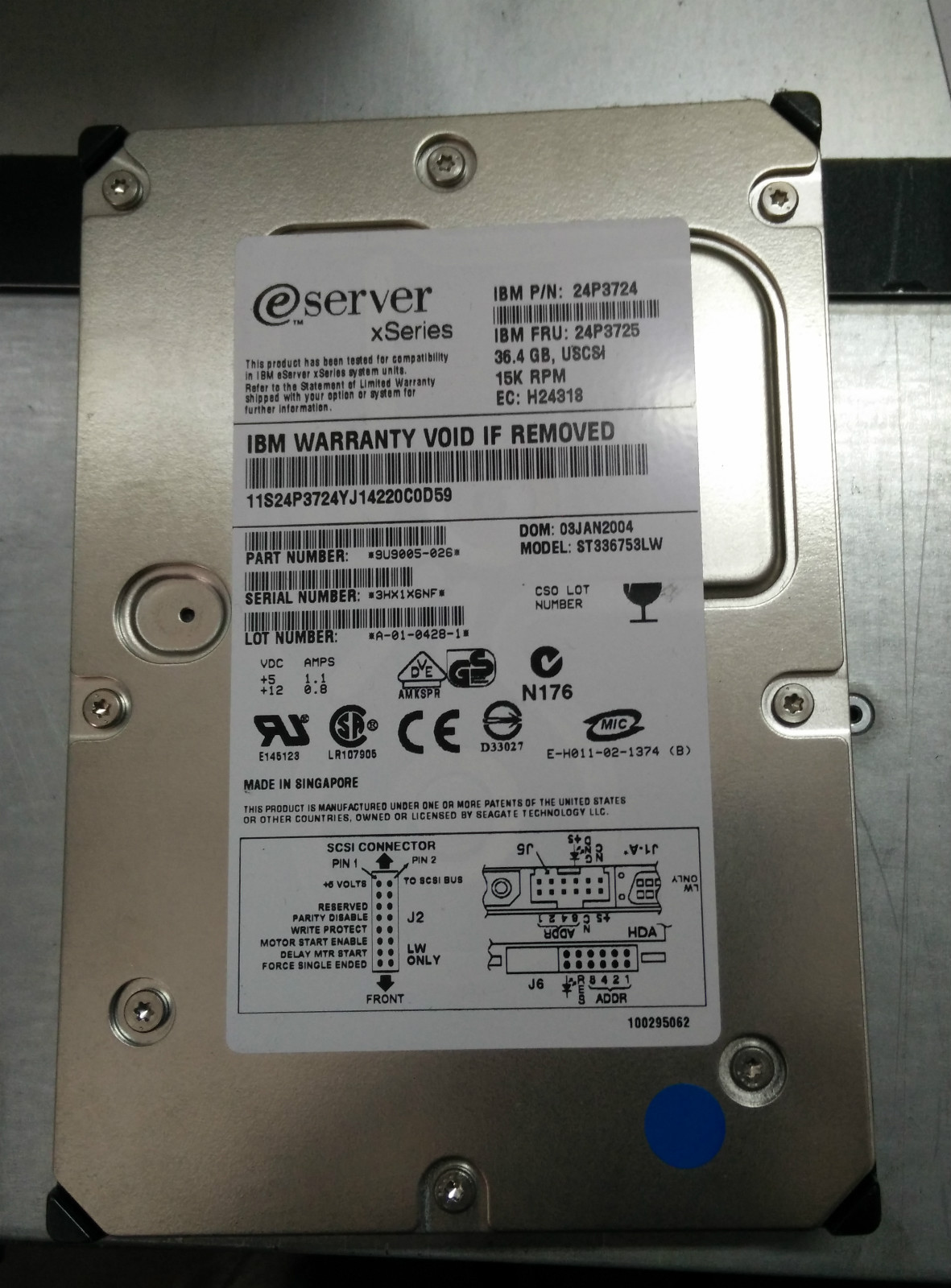 IBM 24P3725 24P3724 36.4GB 15K RPM 68-Pin SCSI Hard Disk Drive 