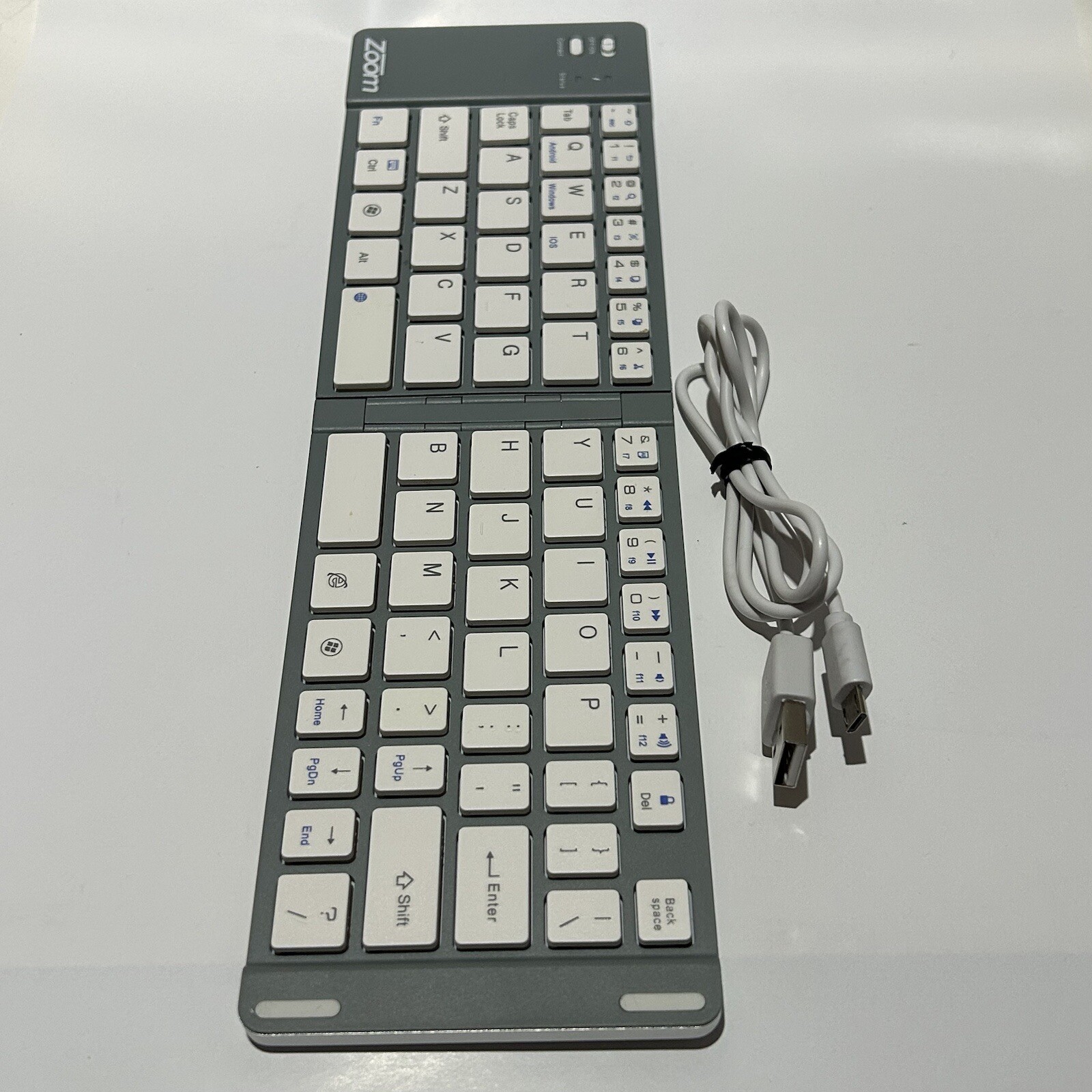 Zoom Bluetooth Gridlock Cordless Keyboard With Case & Charge Cable