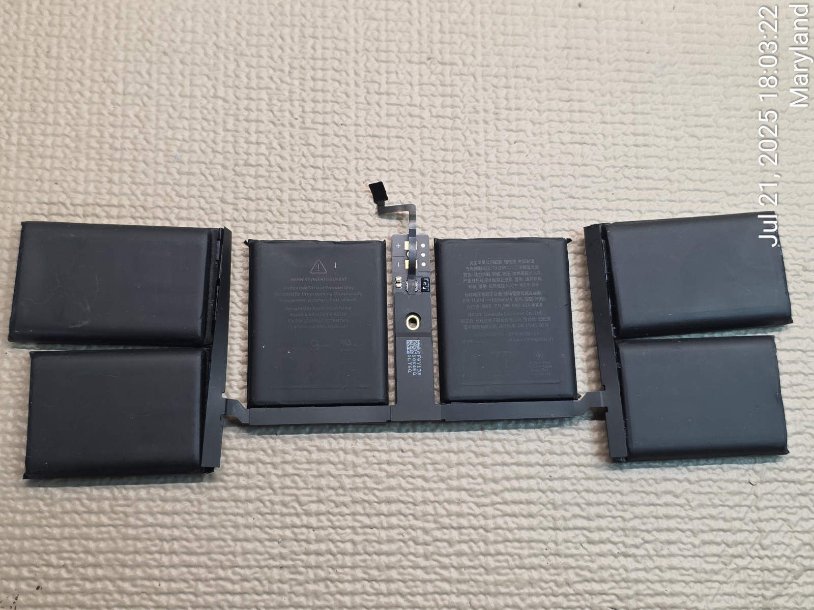 Apple MacBook Pro A2442 14" 2021 Genuine Battery 69.6Wh 6068mAh A2519