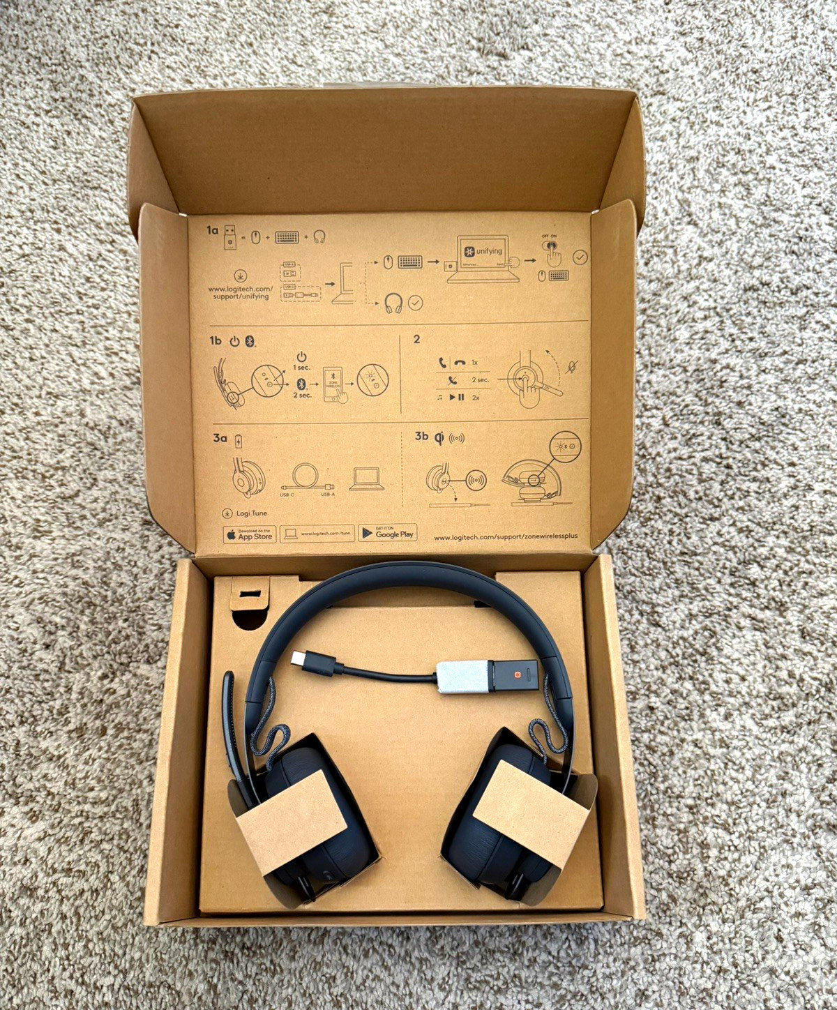 [NIB] Logitech Zone Wireless Plus Bluetooth Headset w/ Unifying + Audio Receiver