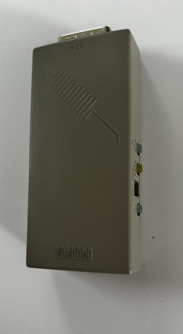 DIGITAL DEC DETPM DETPM-M DETPM-AA AUI TO RJ45 TRANSCEIVER. 10BASE 