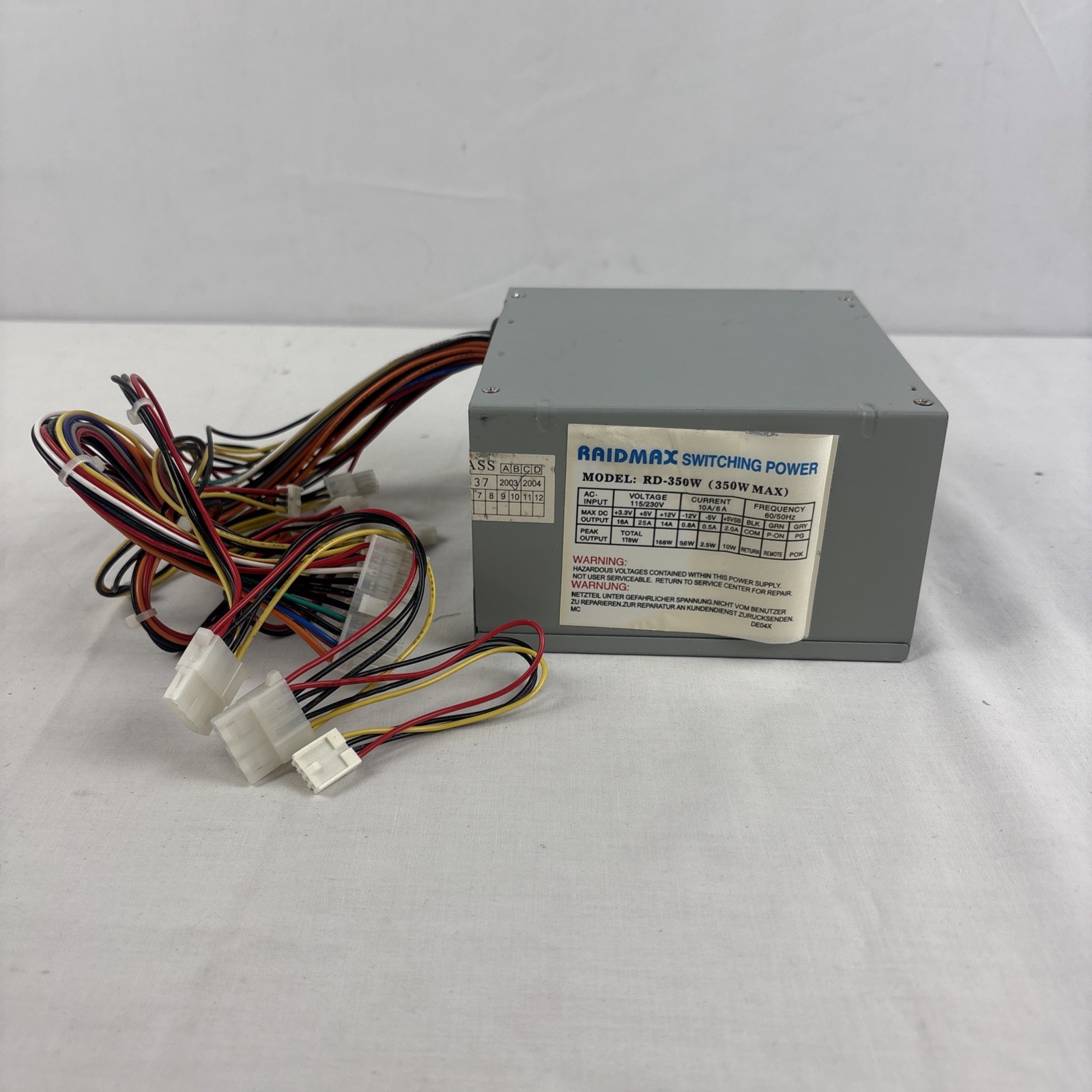 RaidMax Switching Power RD-350W Power Supply 60/50 Hz Untested