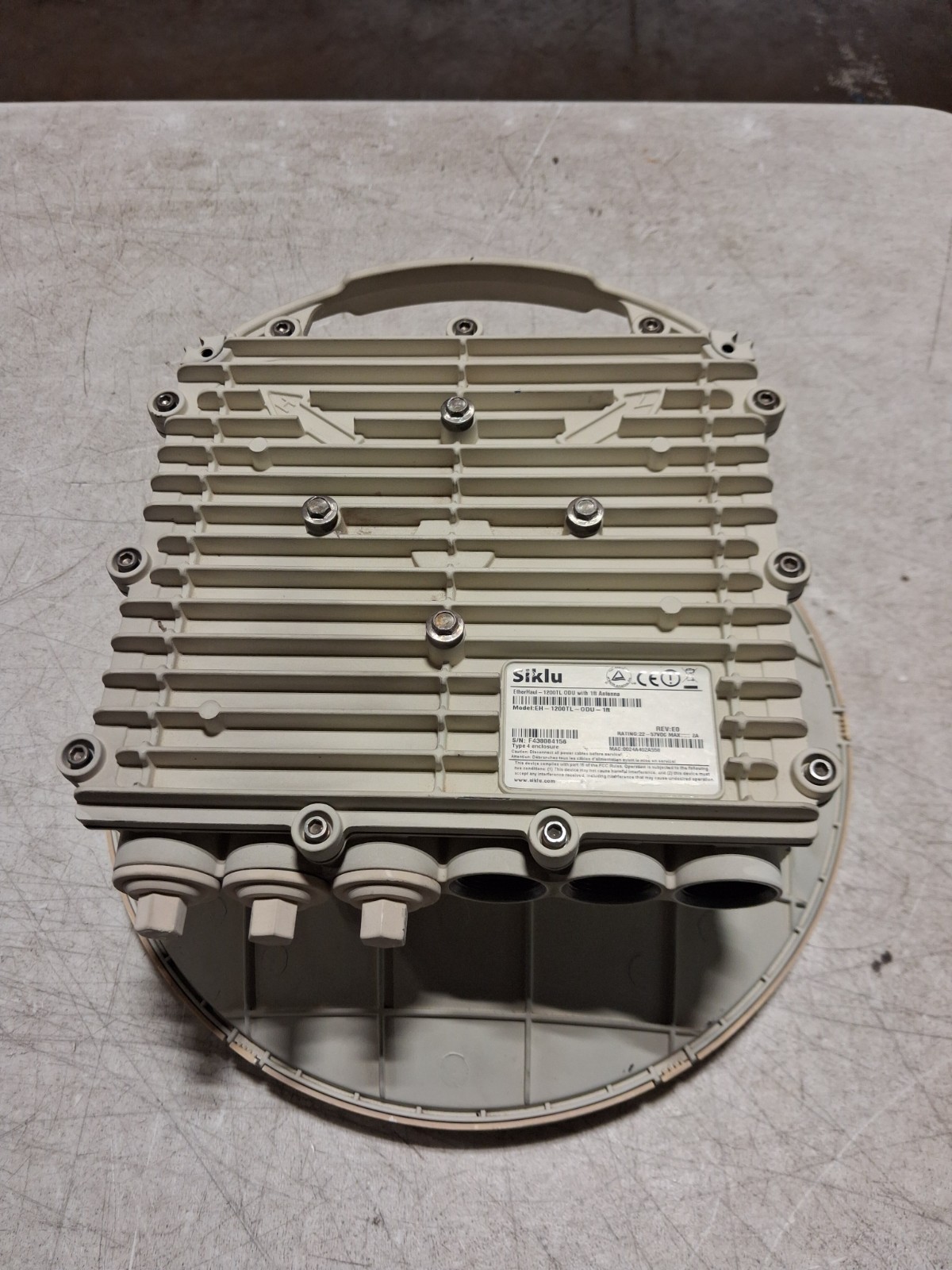 Siklu EH-1200TL-ODU-1ft 700Mbps  (with mounting) Used