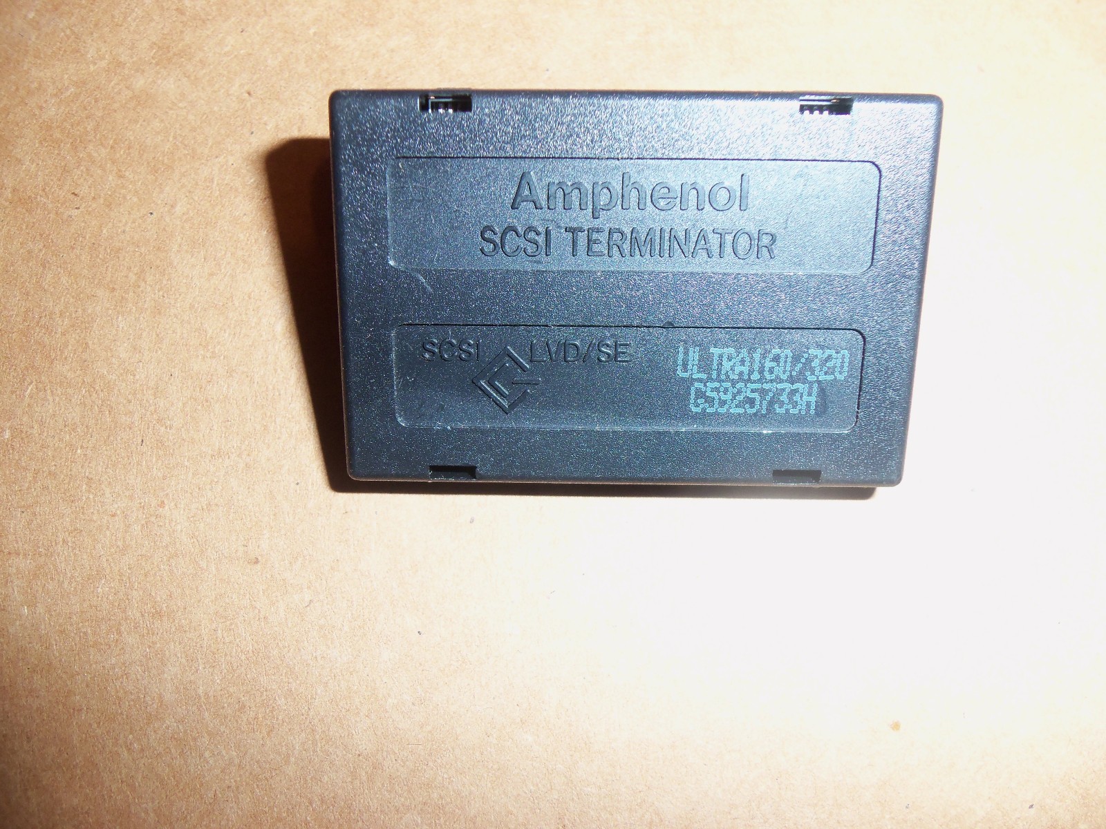 Amphenol SCSI LVD/SE Terminator Passive External Ultra160/320 68-pin G5925733H