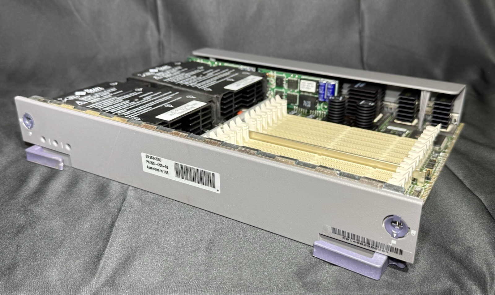 Sun 501-4882 CPU/Memory Board with 2x 400MHz CPUs 501-5838 & 0GB Memory, Tested
