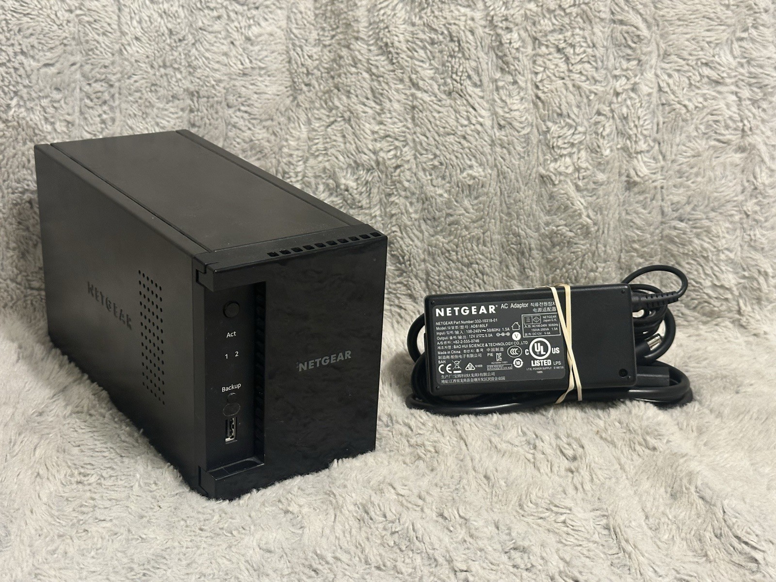 NETGEAR ReadyNAS 100 Series RND-2D 2-Bay NAS RN10200-100NAS W/ 1x 2TB WD Black