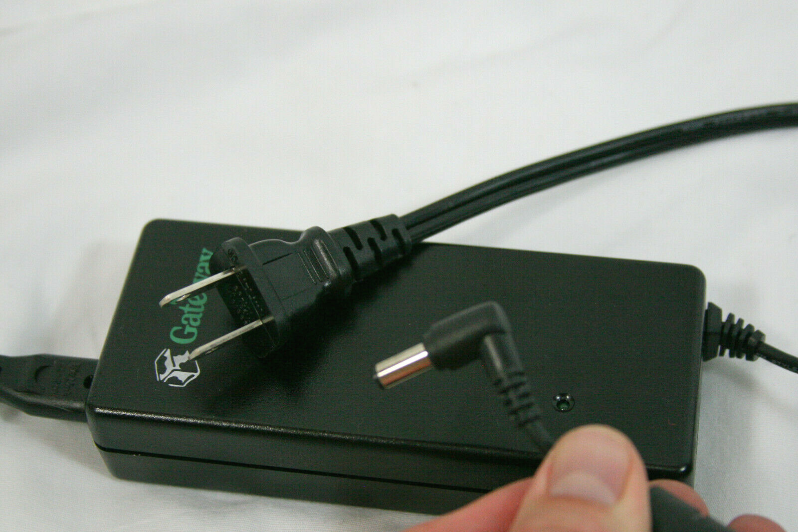 Gateway SA70-3105 Power Adapter 19V 3.68A OEM Overstock SA1 SA6