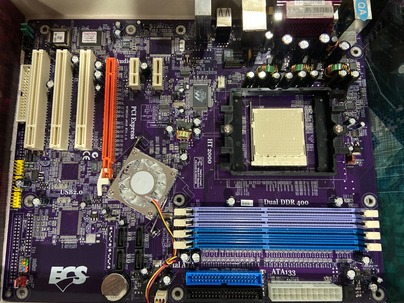 Motherboard ATX ECS NFORCE4-A939 REV:1.0 Socket 939 DDR PCIe PCI BRAND NEW CIB