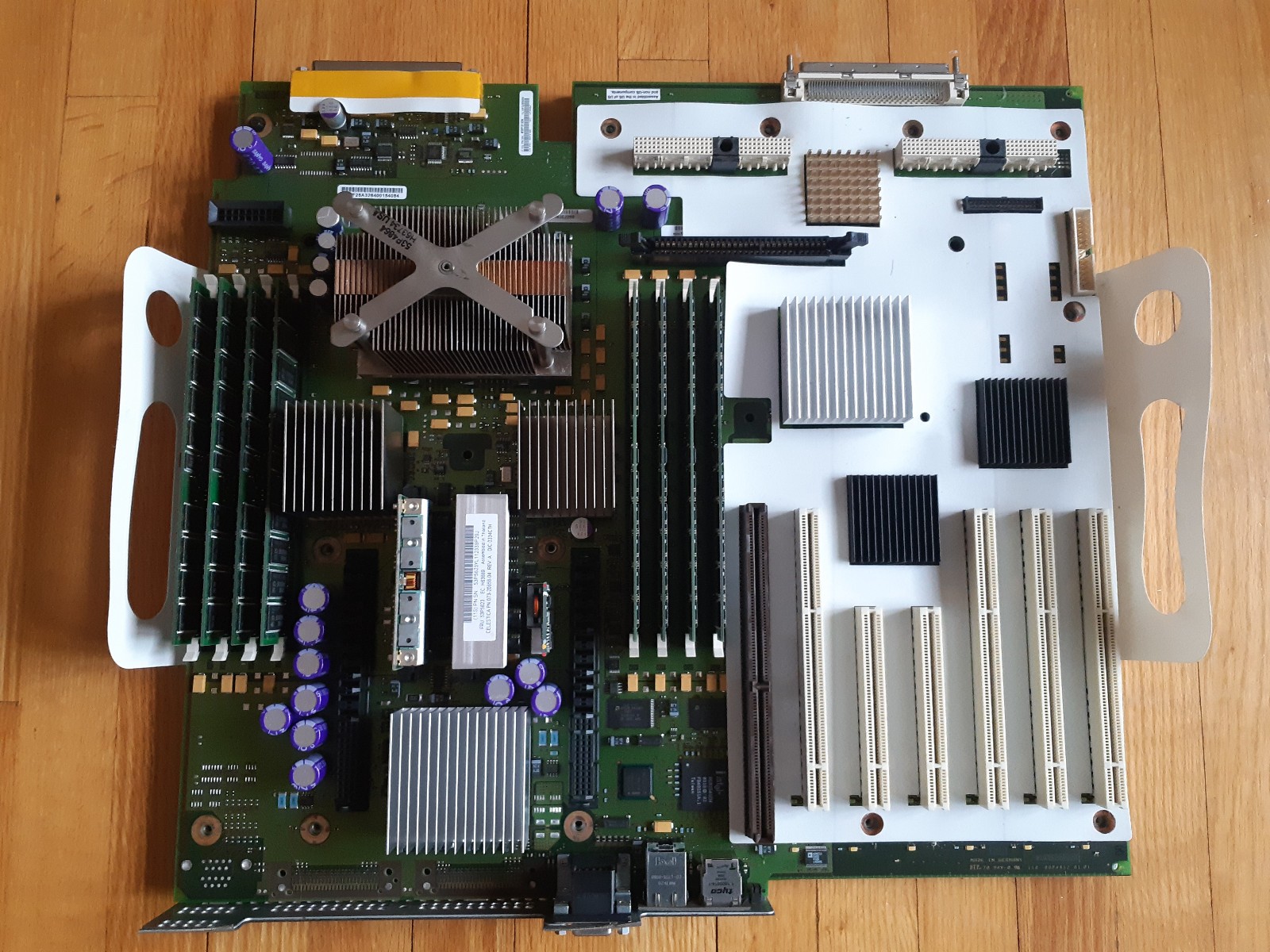 IBM RS6000 pSeries 9114-275 System Board 4GB 1.2GHz P4+ 80P3108