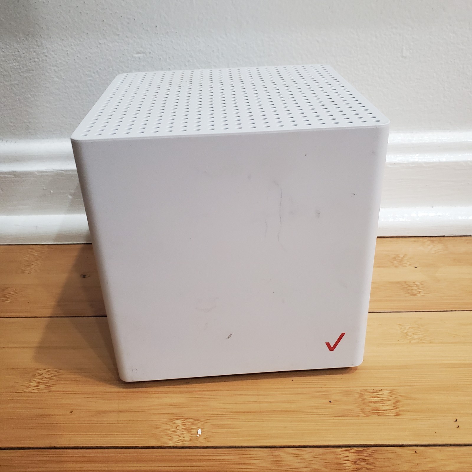 Verizon ARC-XC155AX 5G LTE Internet Gateway Home Router Wi-Fi Hotspot White