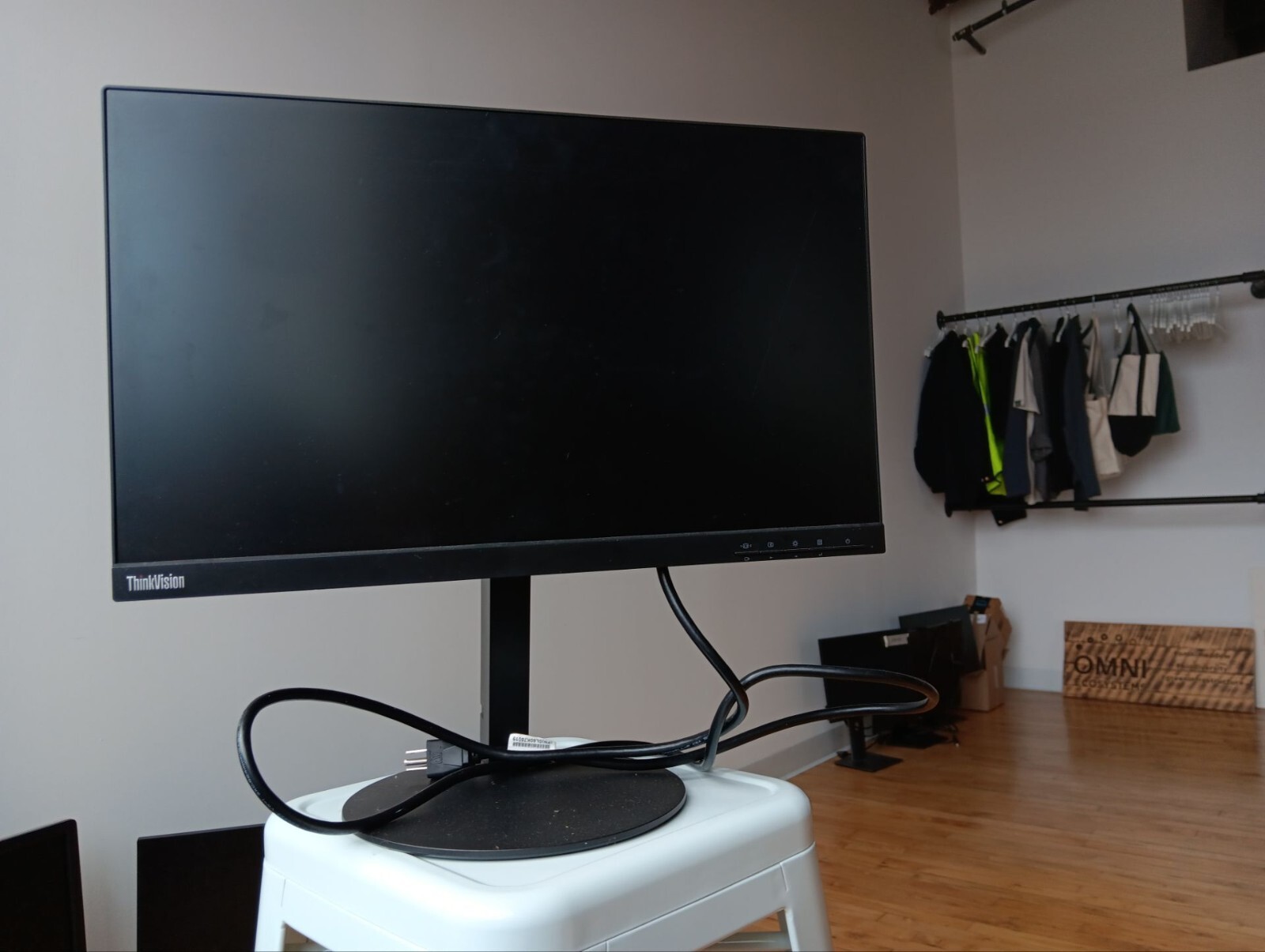 Lenovo ThinkVision T22i-10 21.5" FHD IPS Monitor - OFFICE CLOSING SALE
