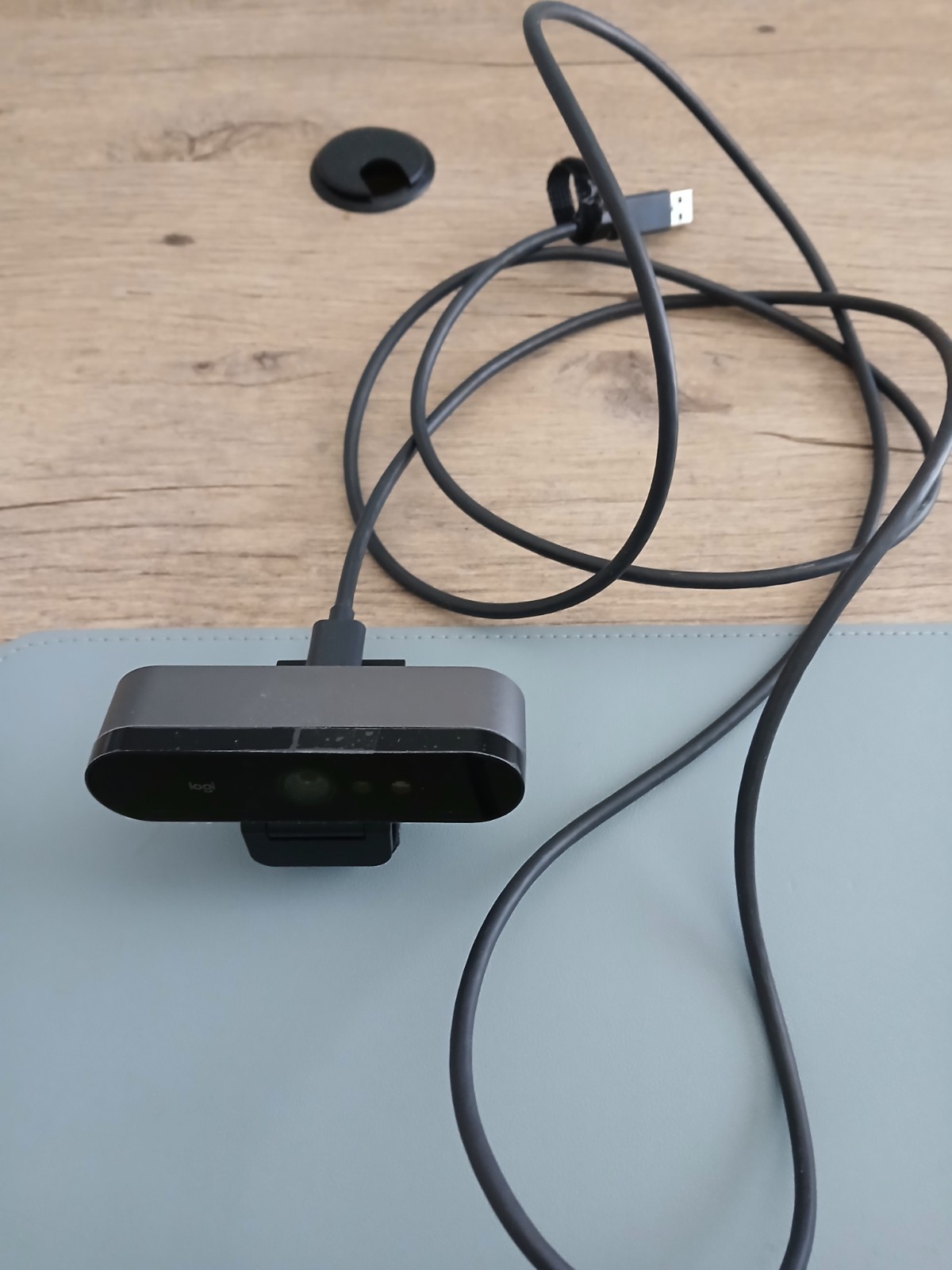 Logitech Brio 4K Ultra HD Pro Webcam - comes in generic box