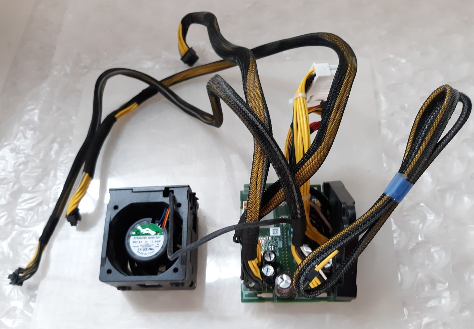 Dell EMC 0HN9P4 Power Distribution Board w/ 1x Sun-on Server Fan + Cables